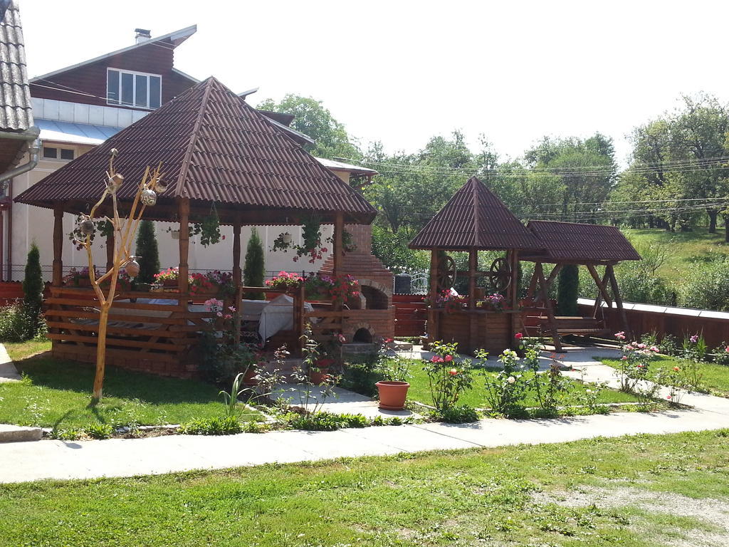 Pensiunea Maramures Ocna Şugatag Eksteriør billede